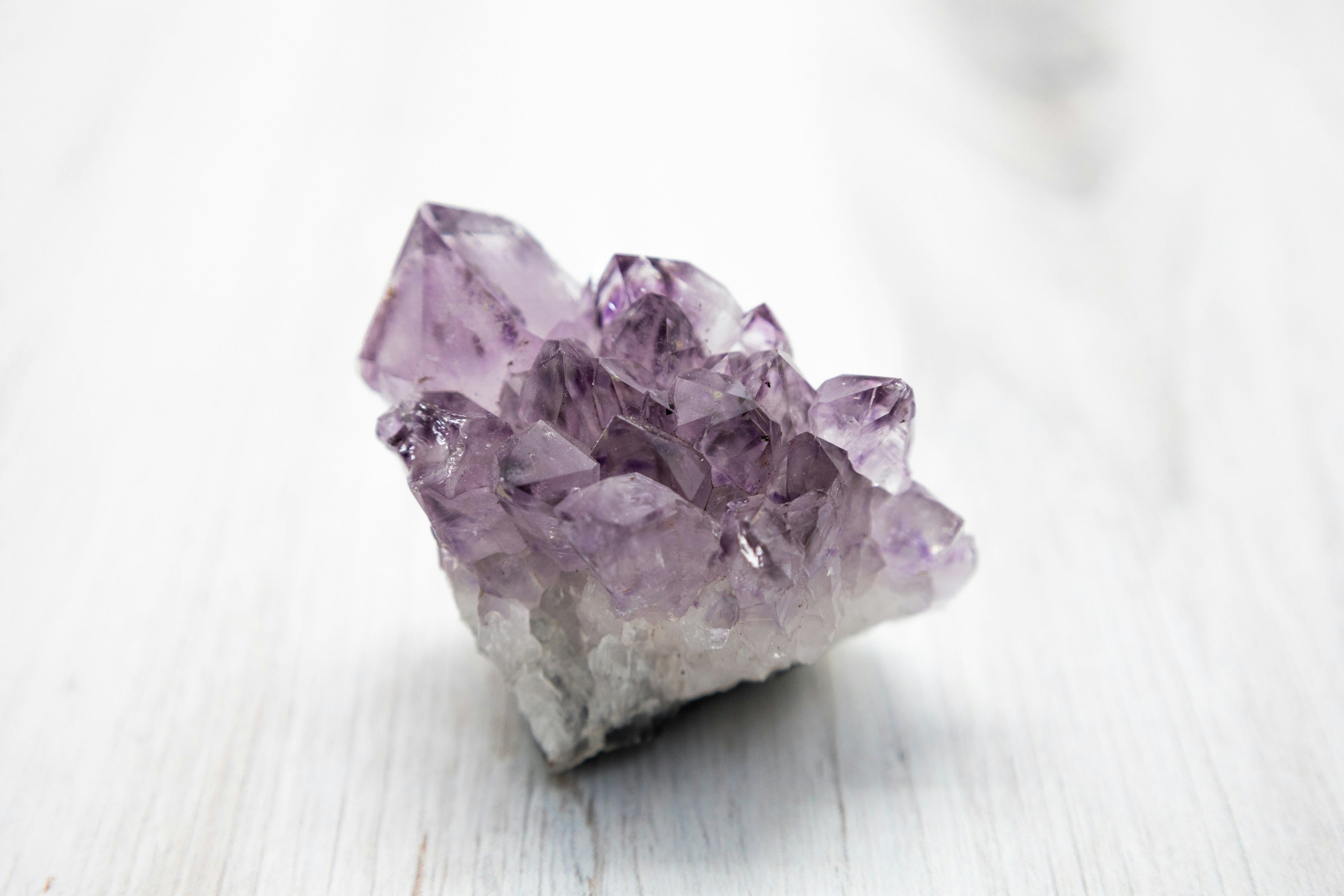Crystal & Essential Oil Pairings: How to Create More Intentional Rituals